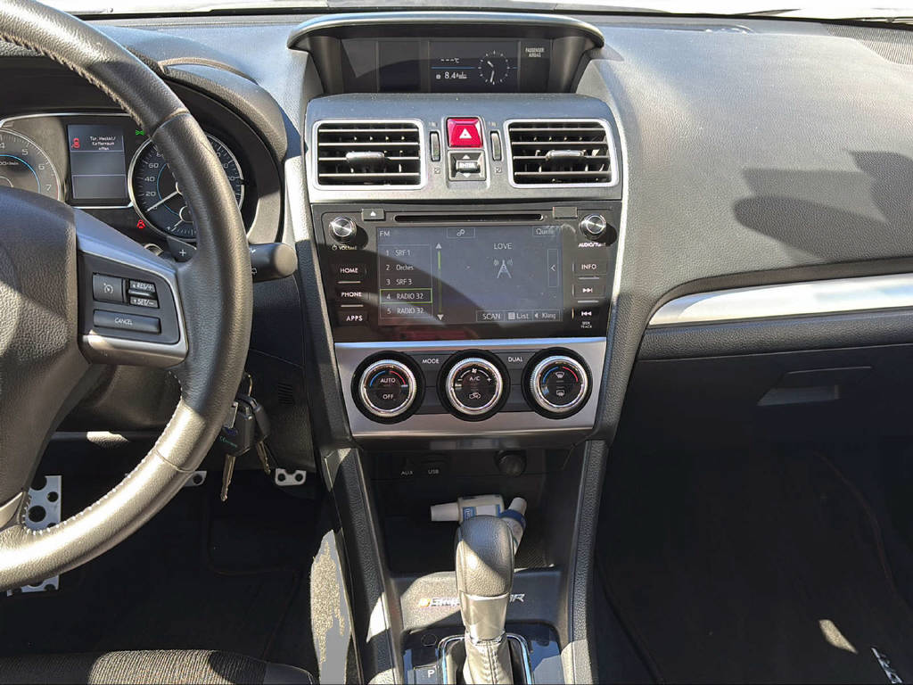 SUBARU Impreza Wagon 2.0i Swiss Sport-image-9