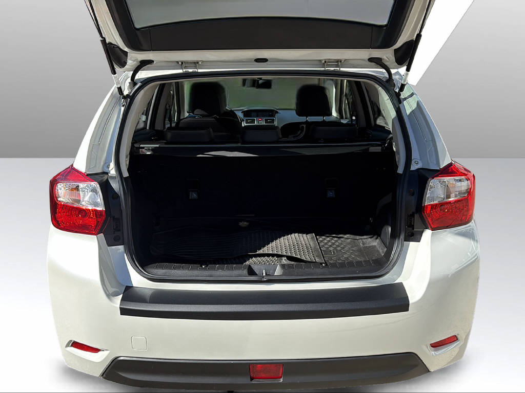SUBARU Impreza Wagon 2.0i Swiss Sport-image-12