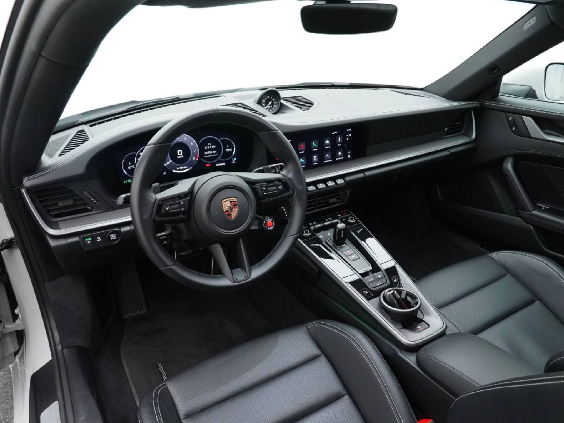 PORSCHE 911 Carrera-image-14