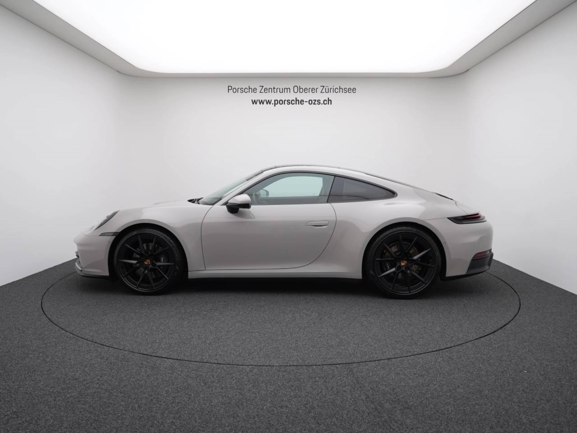 PORSCHE 911 Carrera-image-1
