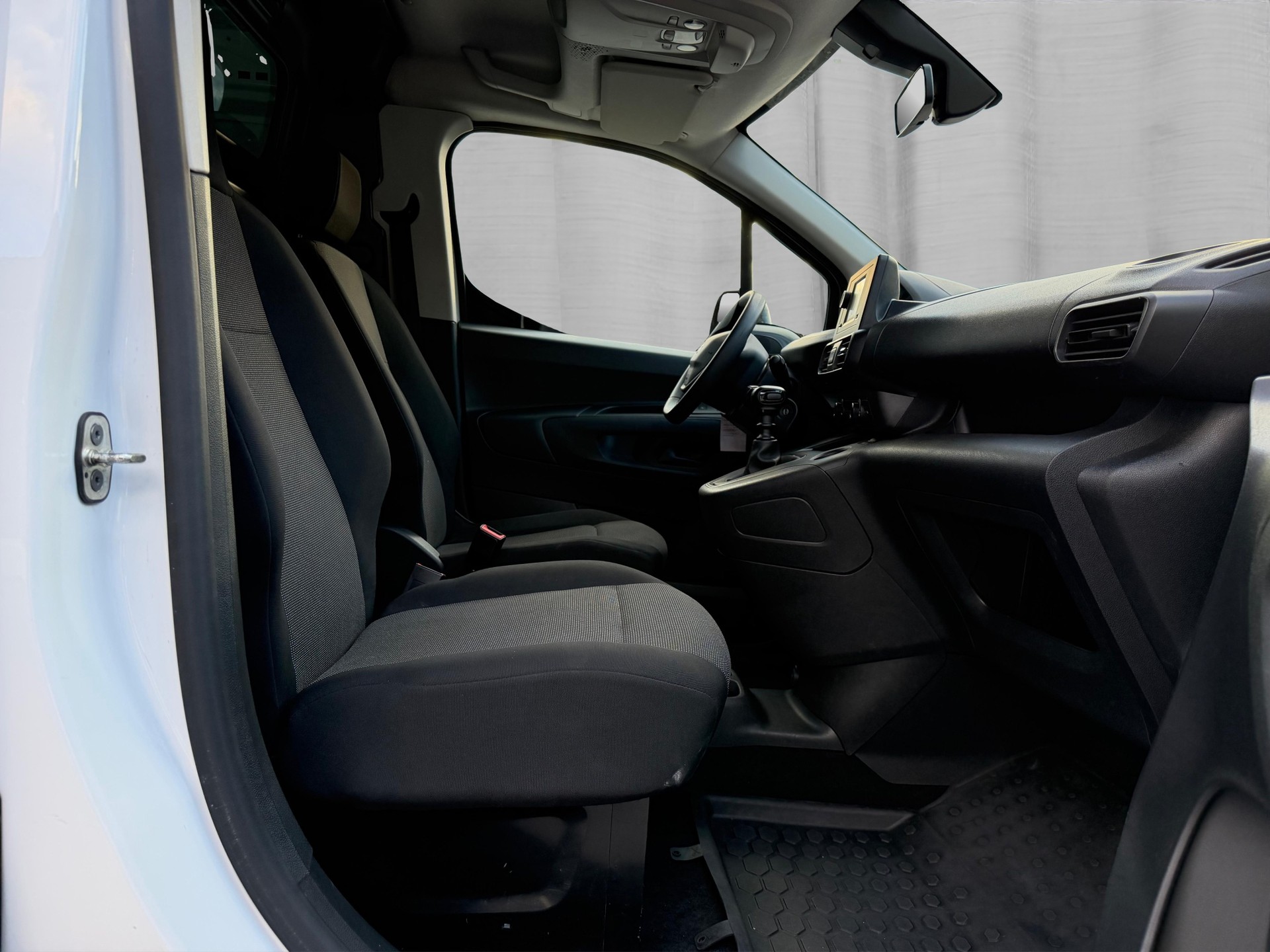 PEUGEOT Partner 1.5 Blue HDi s/s Premium 1000kg-image-11