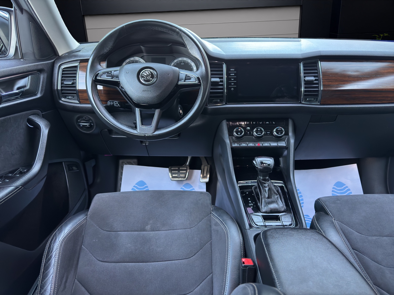SKODA Kodiaq 2.0 TDI CR Scout 7-Plätze 4x4 DSG Vollausstattung-image-6