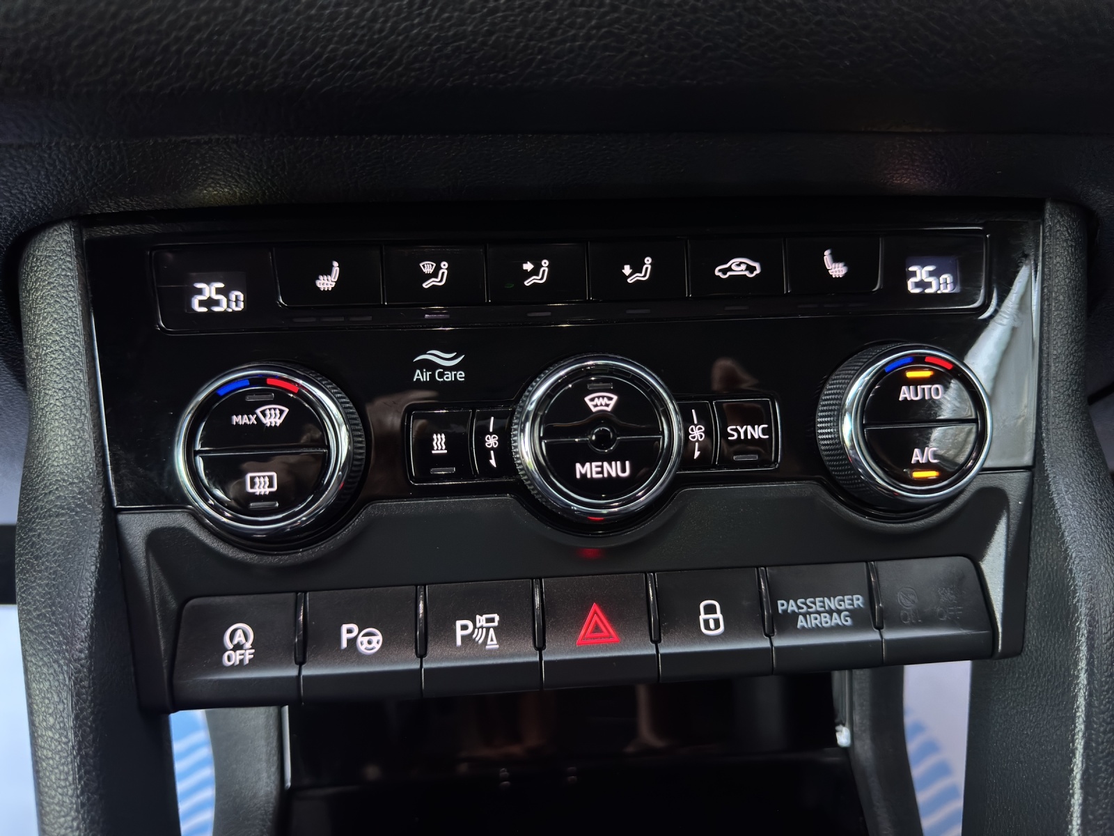 SKODA Kodiaq 2.0 TDI CR Scout 7-Plätze 4x4 DSG Vollausstattung-image-18