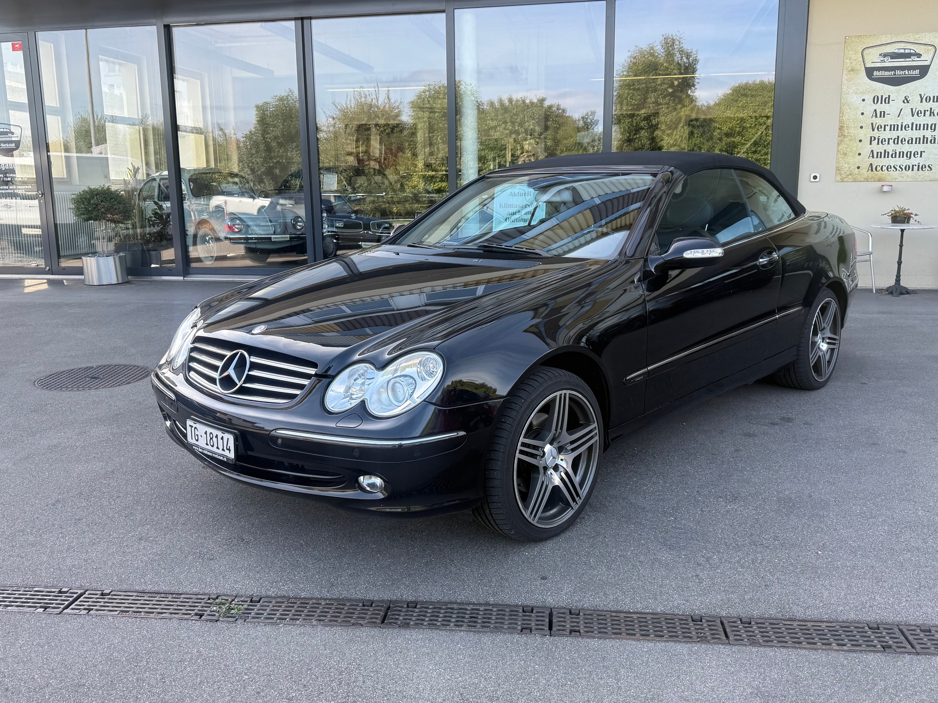 MERCEDES-BENZ CLK 320 Avantgarde Automatic-image-0