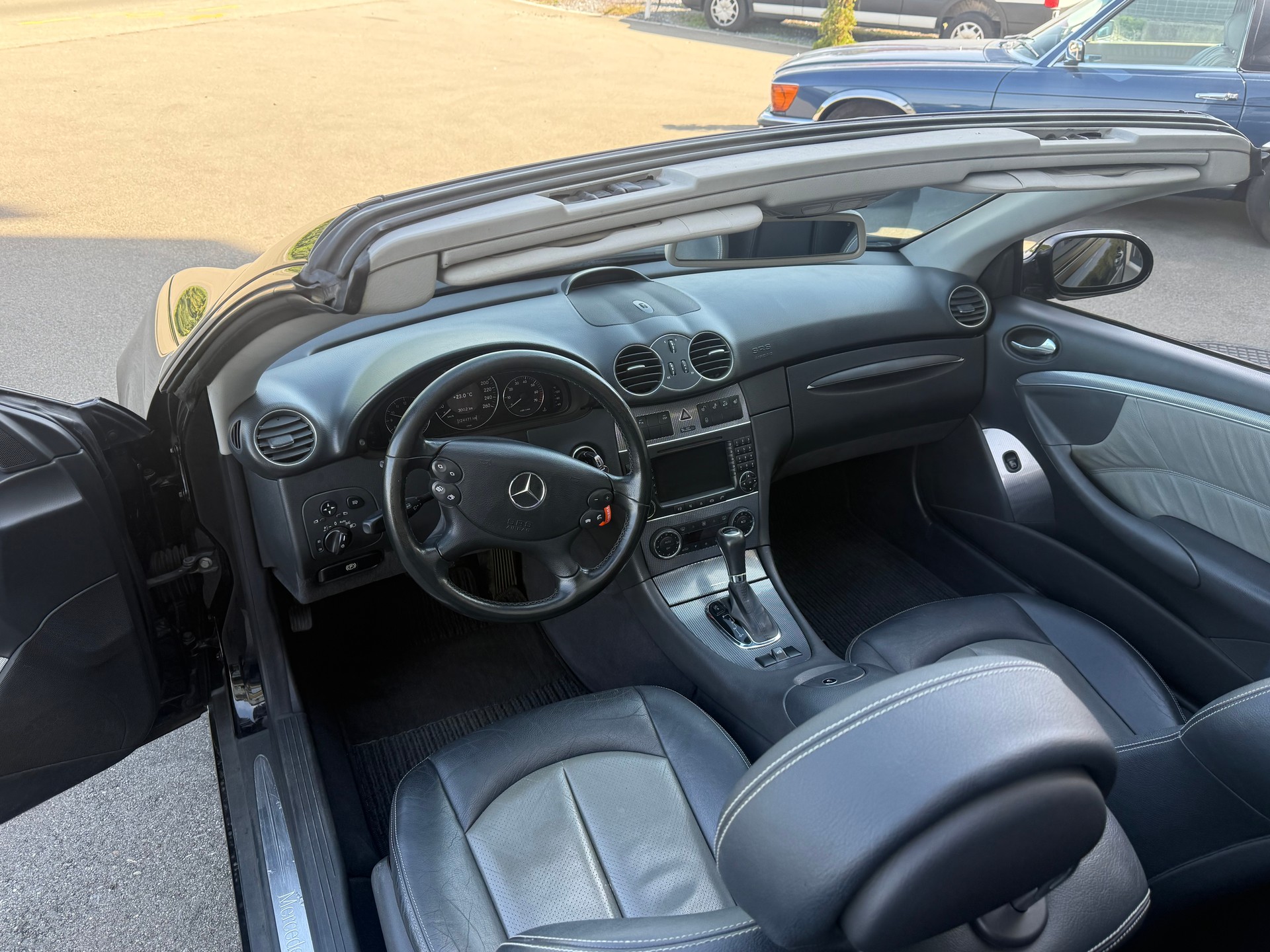 MERCEDES-BENZ CLK 320 Avantgarde Automatic-image-8