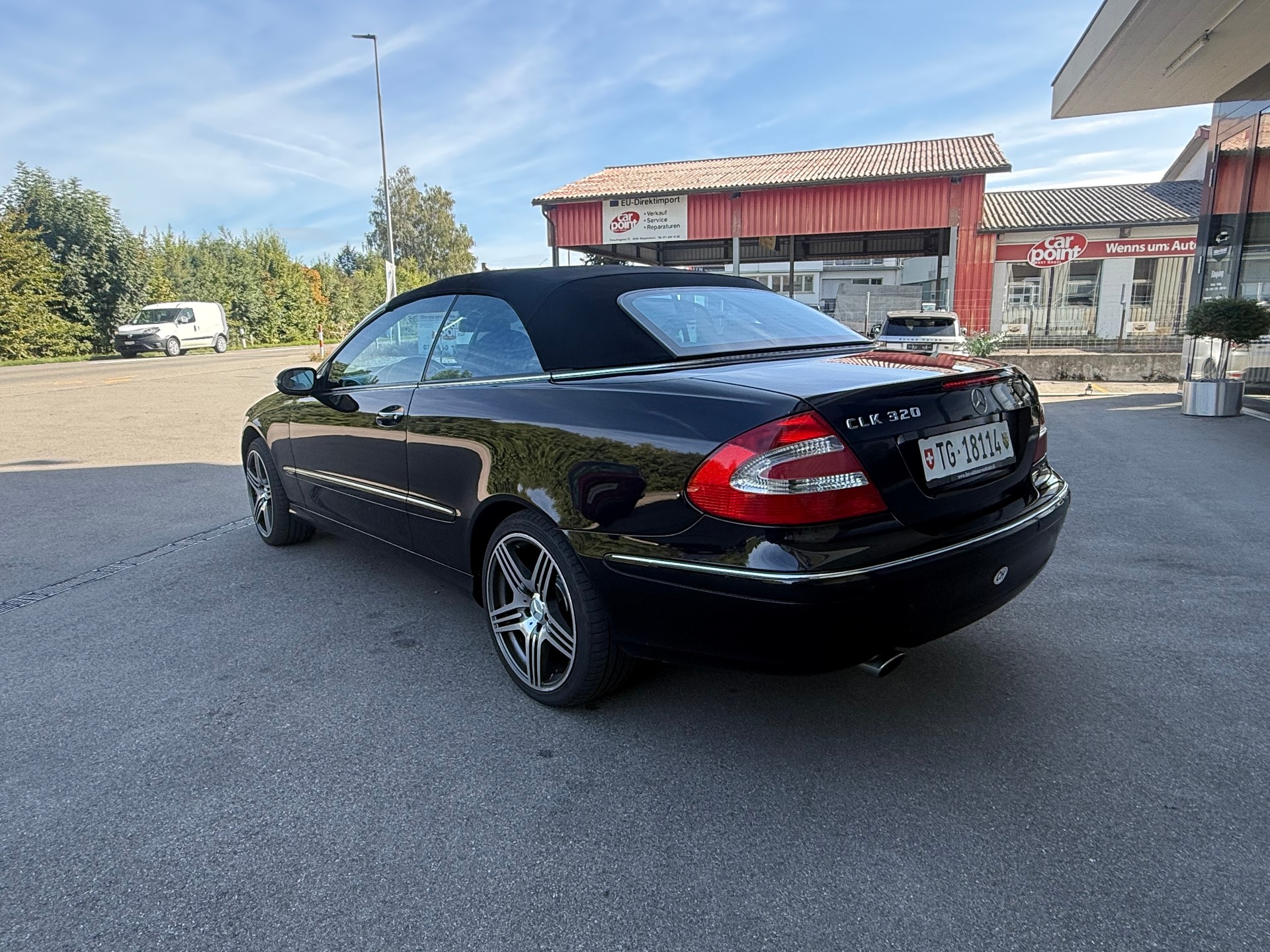 MERCEDES-BENZ CLK 320 Avantgarde Automatic-image-2