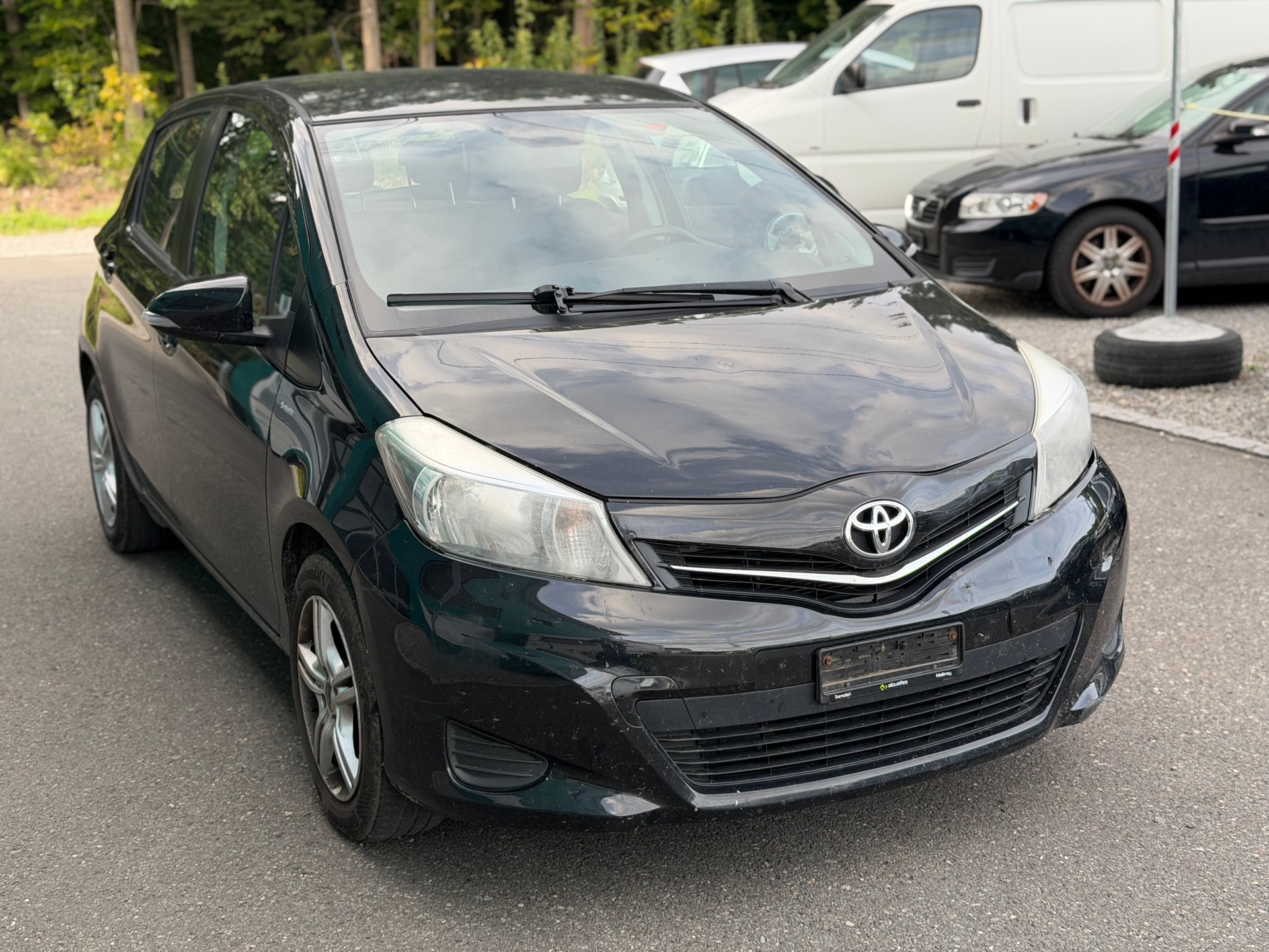 TOYOTA Yaris 1.33 Style-image-2