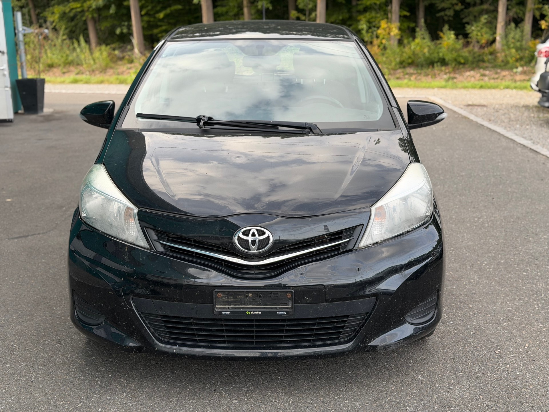 TOYOTA Yaris 1.33 Style-image-1