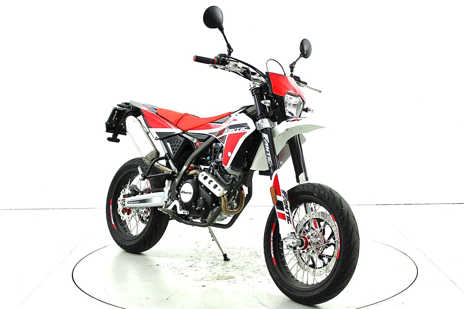 FANTIC XMF 125 Performance-showroom-element-1