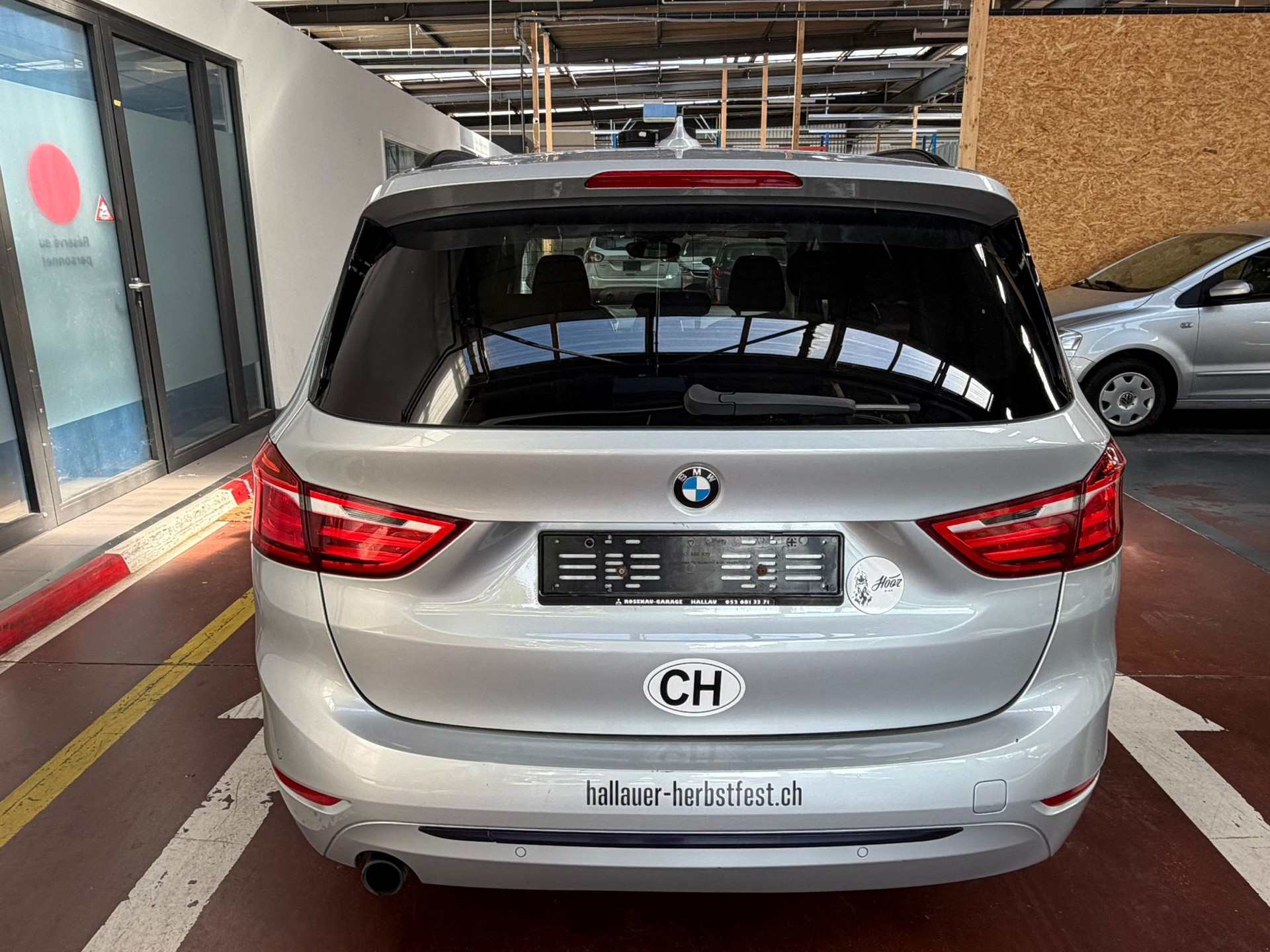 BMW 216d Gran Tourer Luxury Line Steptronic-image-5