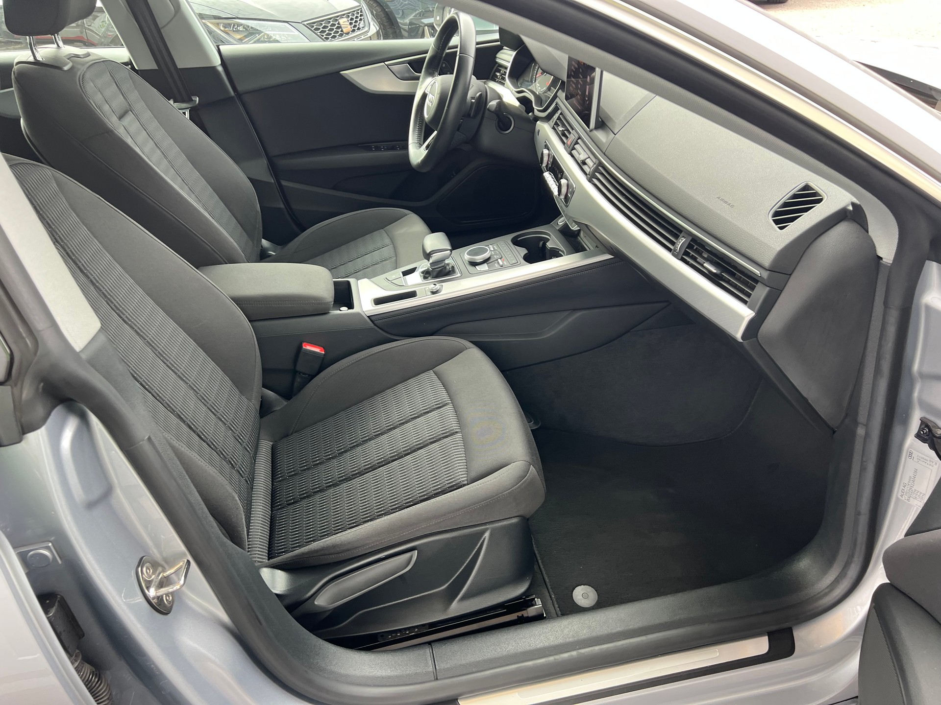 AUDI A5 Sportback 2.0 TDI Sport S-tronic PS 190 *** Navigation * frisch ab MFK * 12 / 24 Mt. Garantie möglich ***-image-13