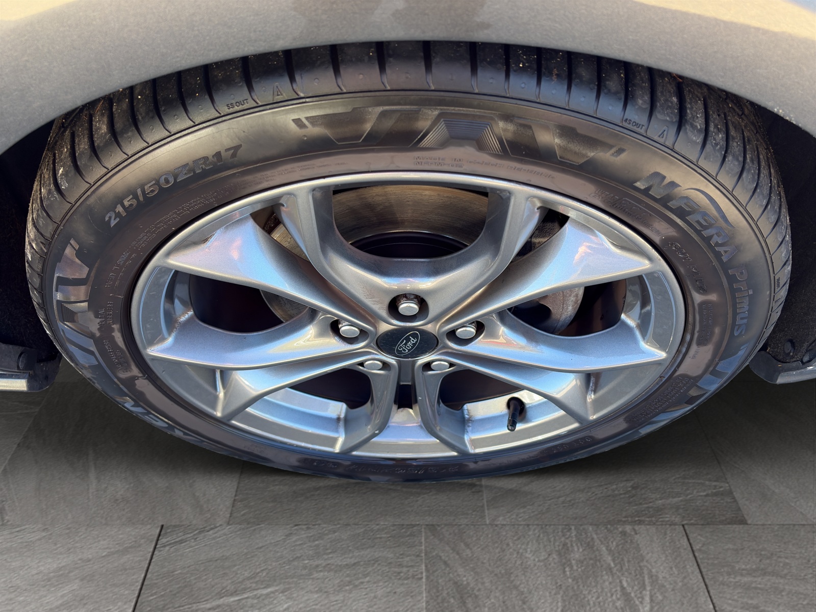 FORD Focus 1.0i EcoB 125 ST-Line-image-8