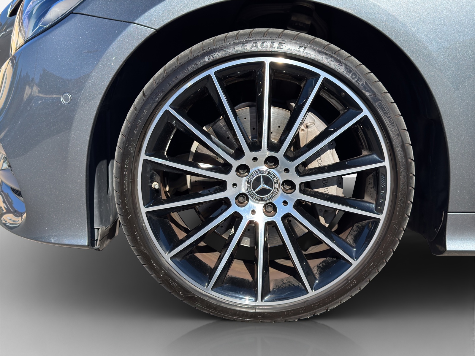 MERCEDES-BENZ E 200 Cabriolet AMG Line 4 Matic 9G-Tronic-image-14