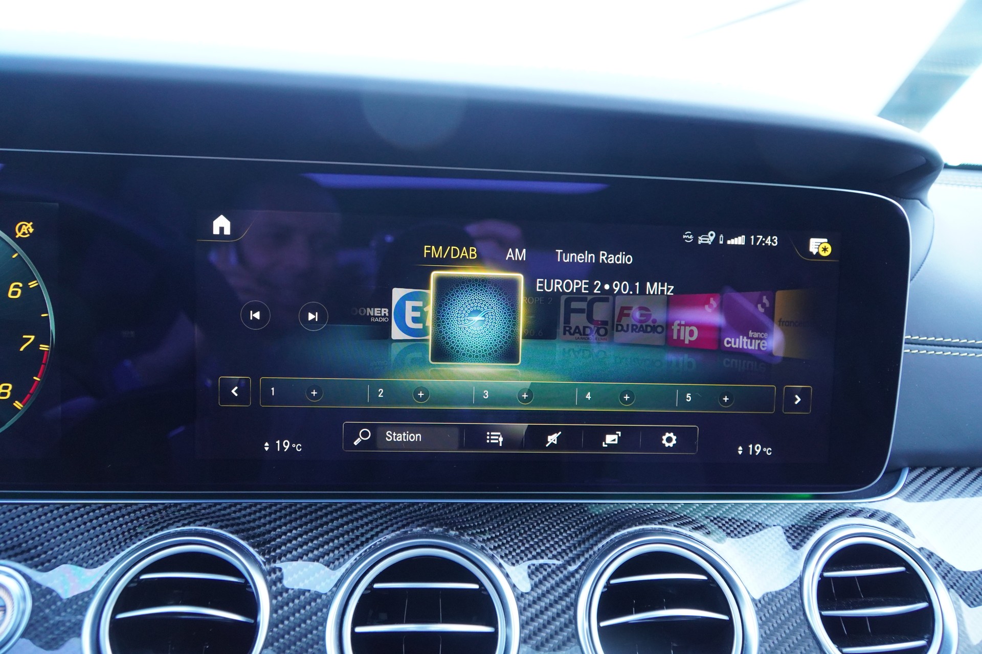 MERCEDES-BENZ AMG E 63 S 4Matic+ Speedshift 9G-TCT FINAL EDITION-image-18