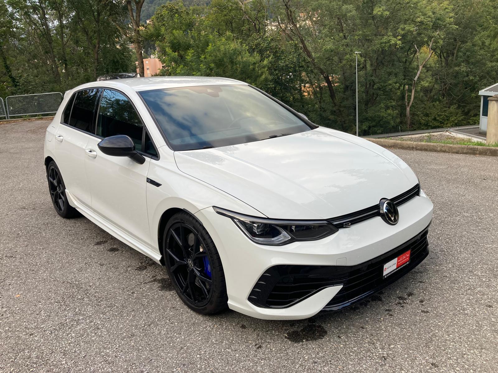VW Golf 2.0 TSI R DSG 4Motion-image-0