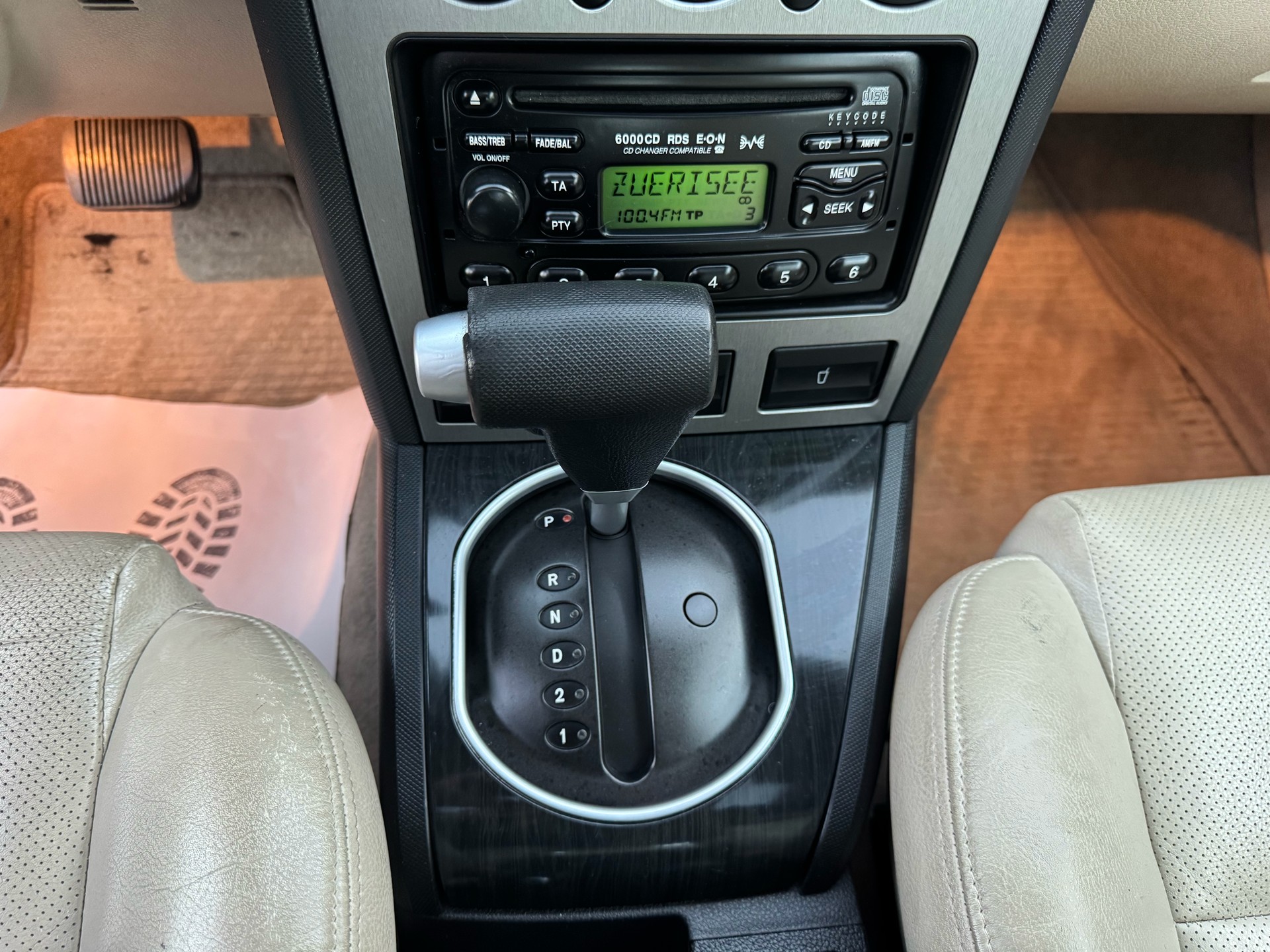 FORD Mondeo 2.0i 16V Ghia-image-21