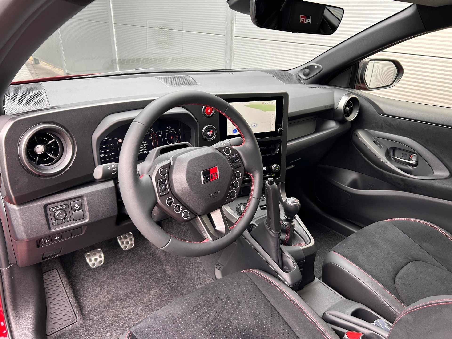 TOYOTA GR Yaris 1.6 Turbo Sport 4x4-image-6