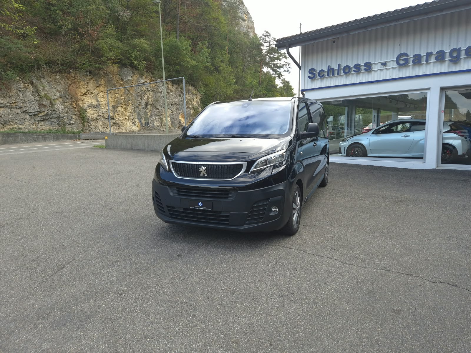 PEUGEOT Expert 2.0 BlueHDi 180 S&S Active Standard EAT6-image-4