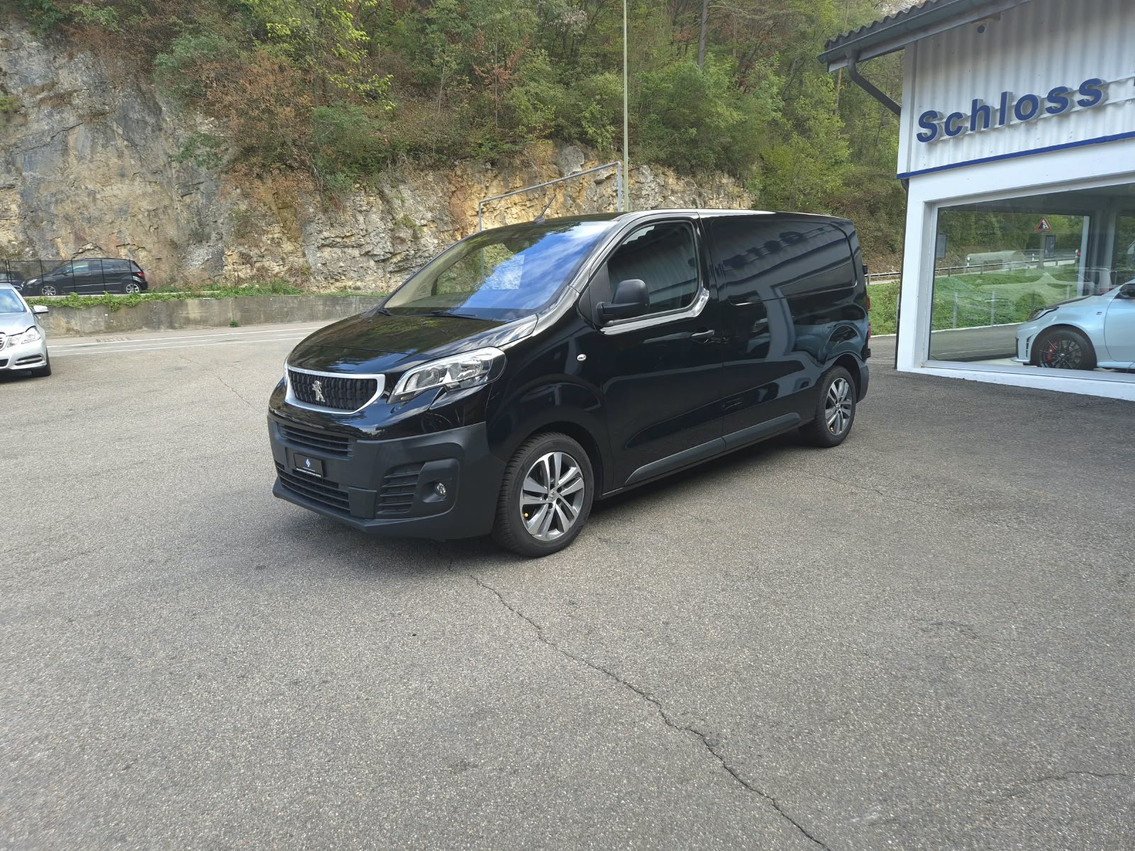PEUGEOT Expert 2.0 BlueHDi 180 S&S Active Standard EAT6-image-5