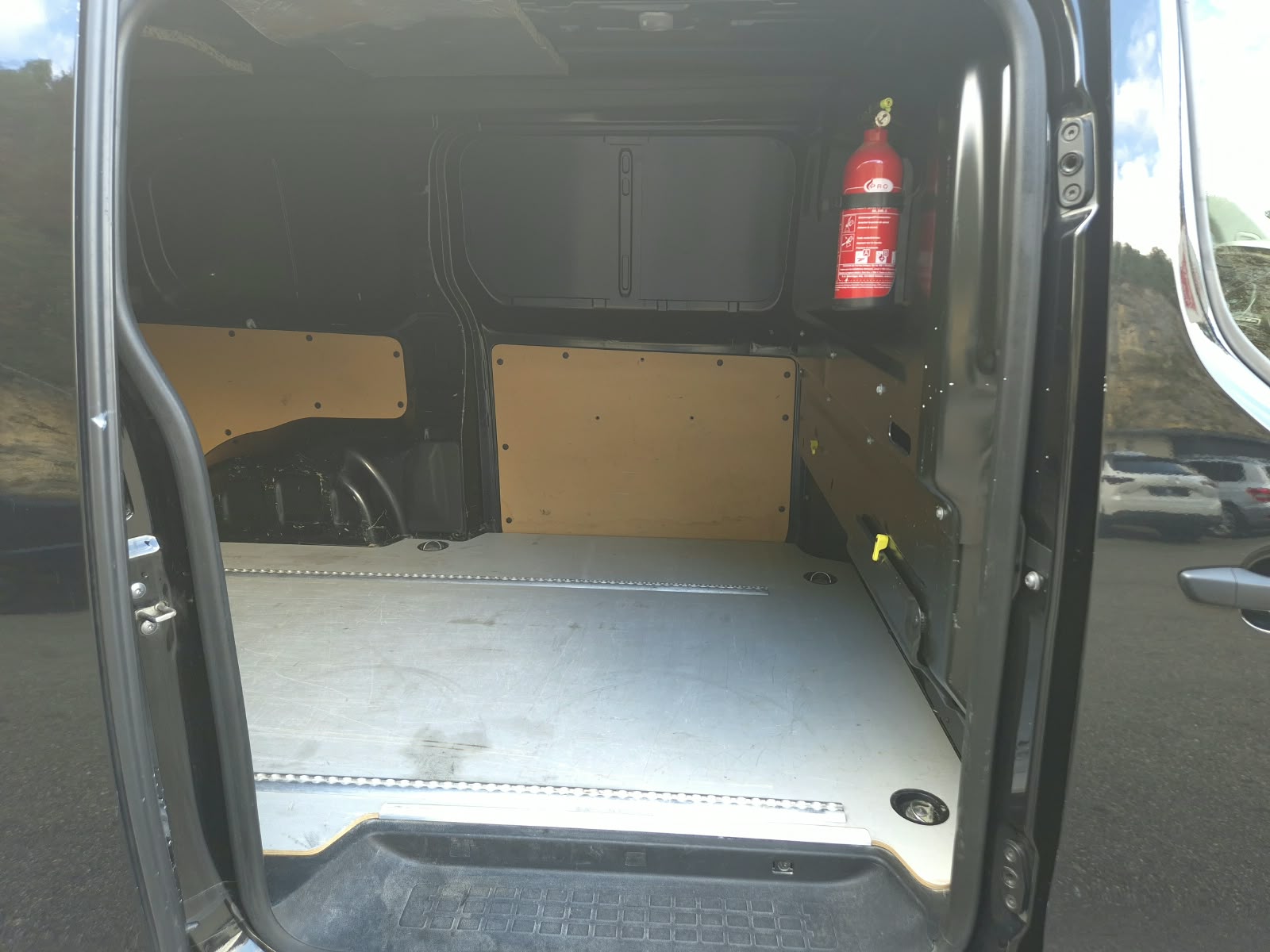 PEUGEOT Expert 2.0 BlueHDi 180 S&S Active Standard EAT6-image-25