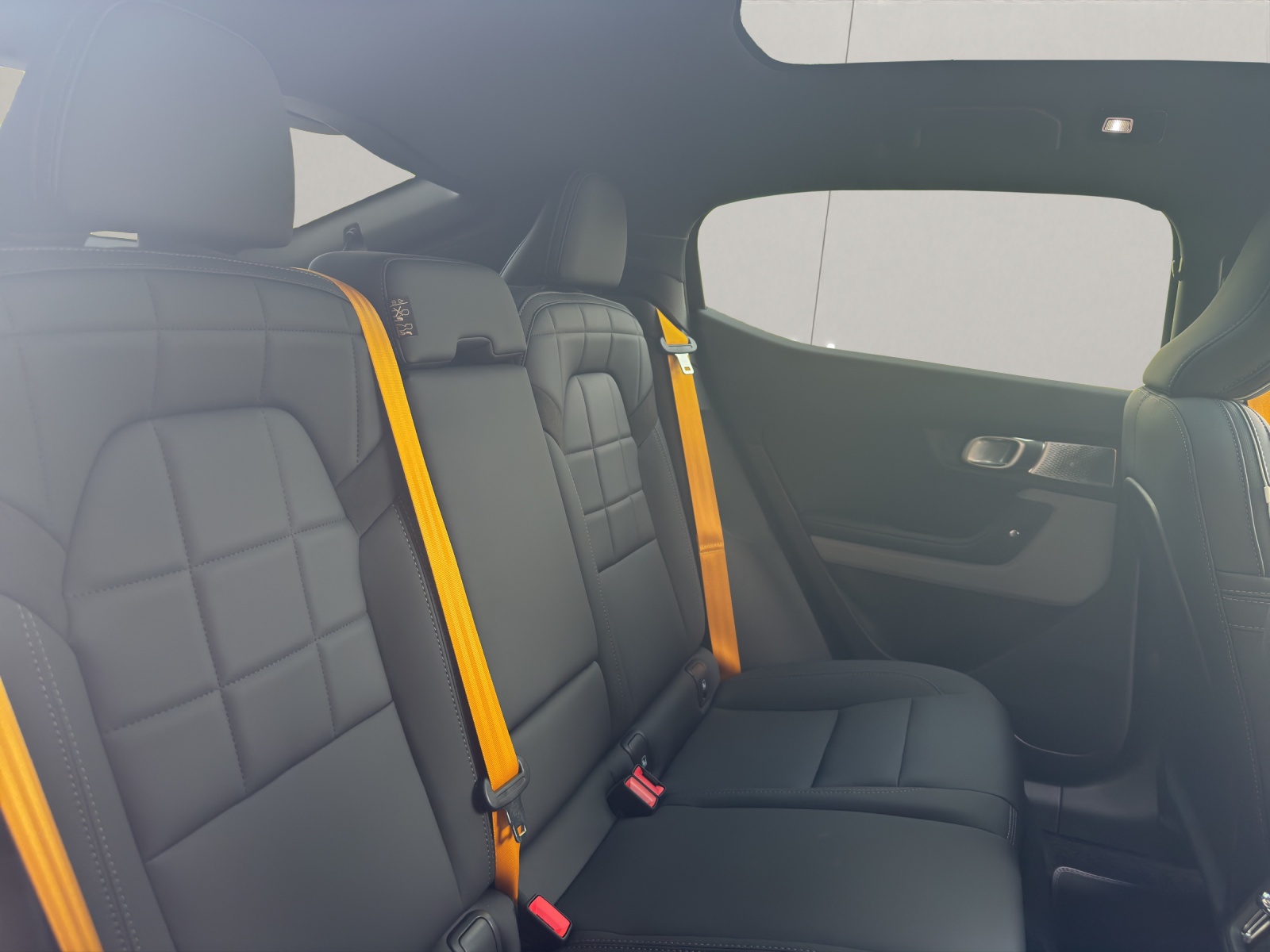 POLESTAR 2 Long Range Dual Motor Performance Plus-image-12