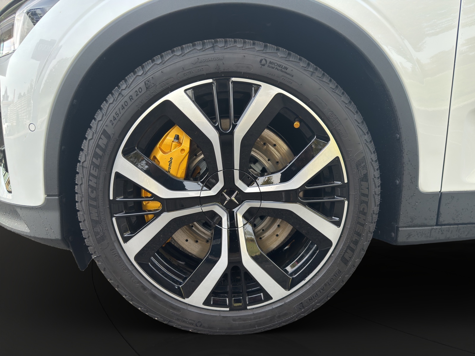 POLESTAR 2 Long Range Dual Motor Performance Plus-image-8