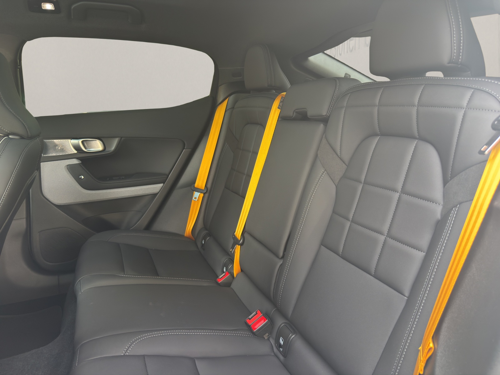 POLESTAR 2 Long Range Dual Motor Performance Plus-image-13