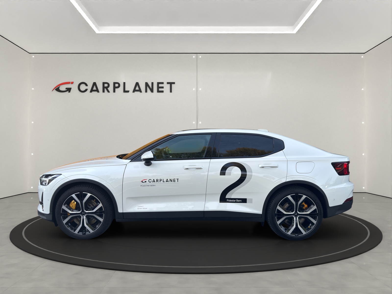 POLESTAR 2 Long Range Dual Motor Performance Plus-image-1