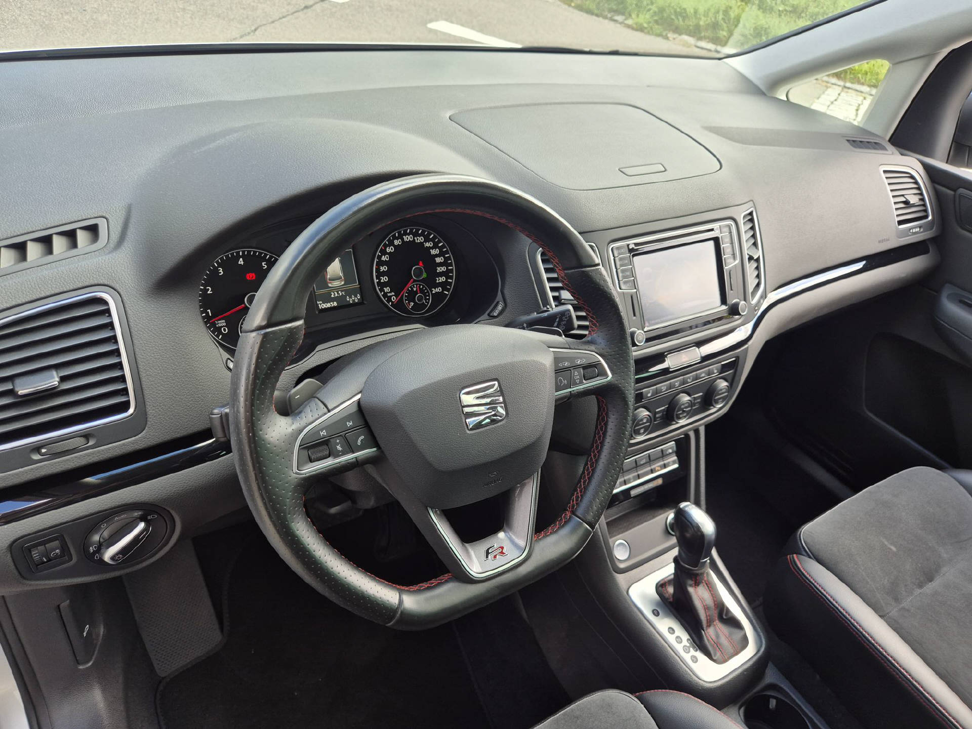 SEAT Alhambra 1.4 TSI Hola FR DSG S/S 7P-image-4