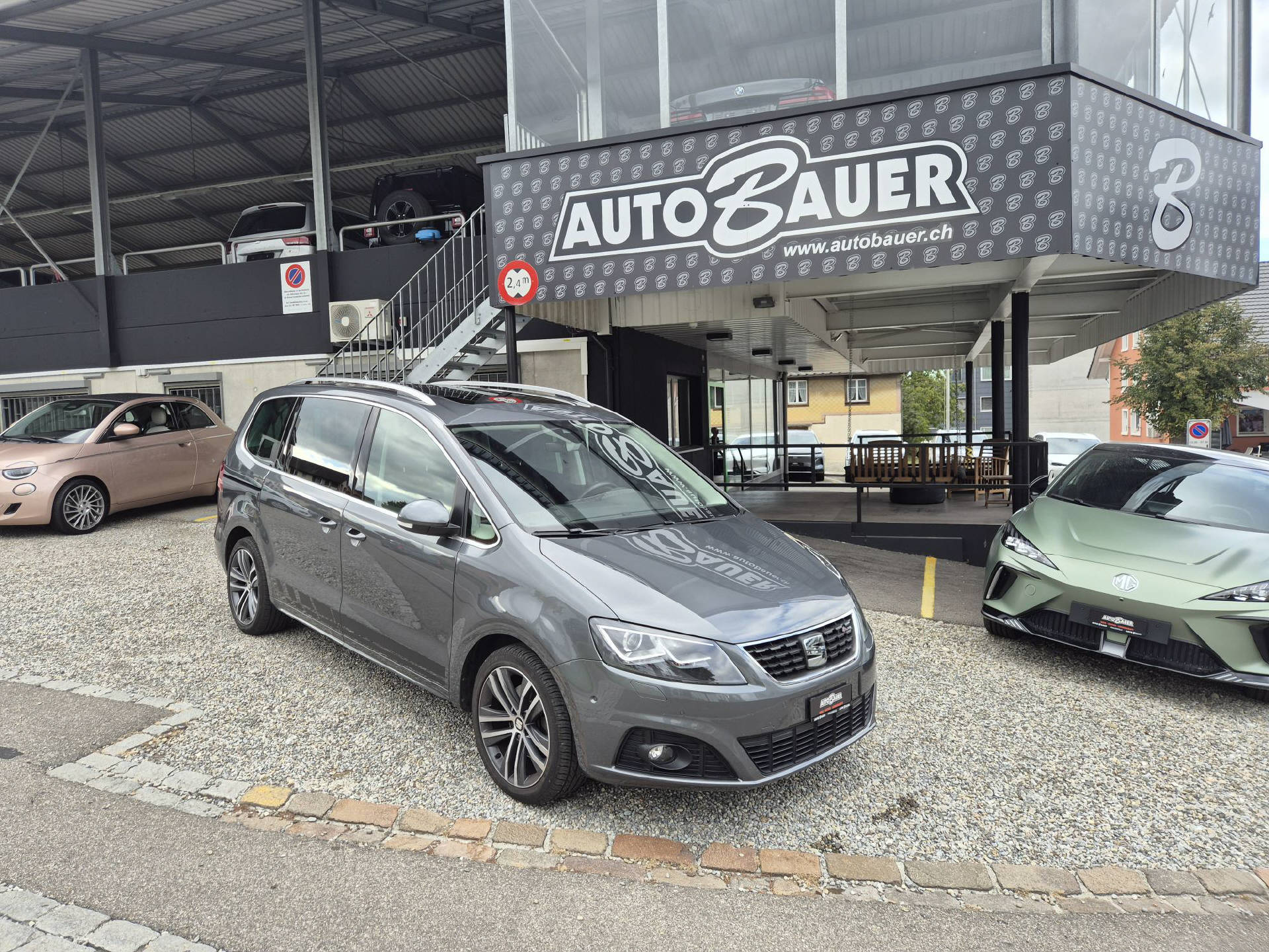 Car photo