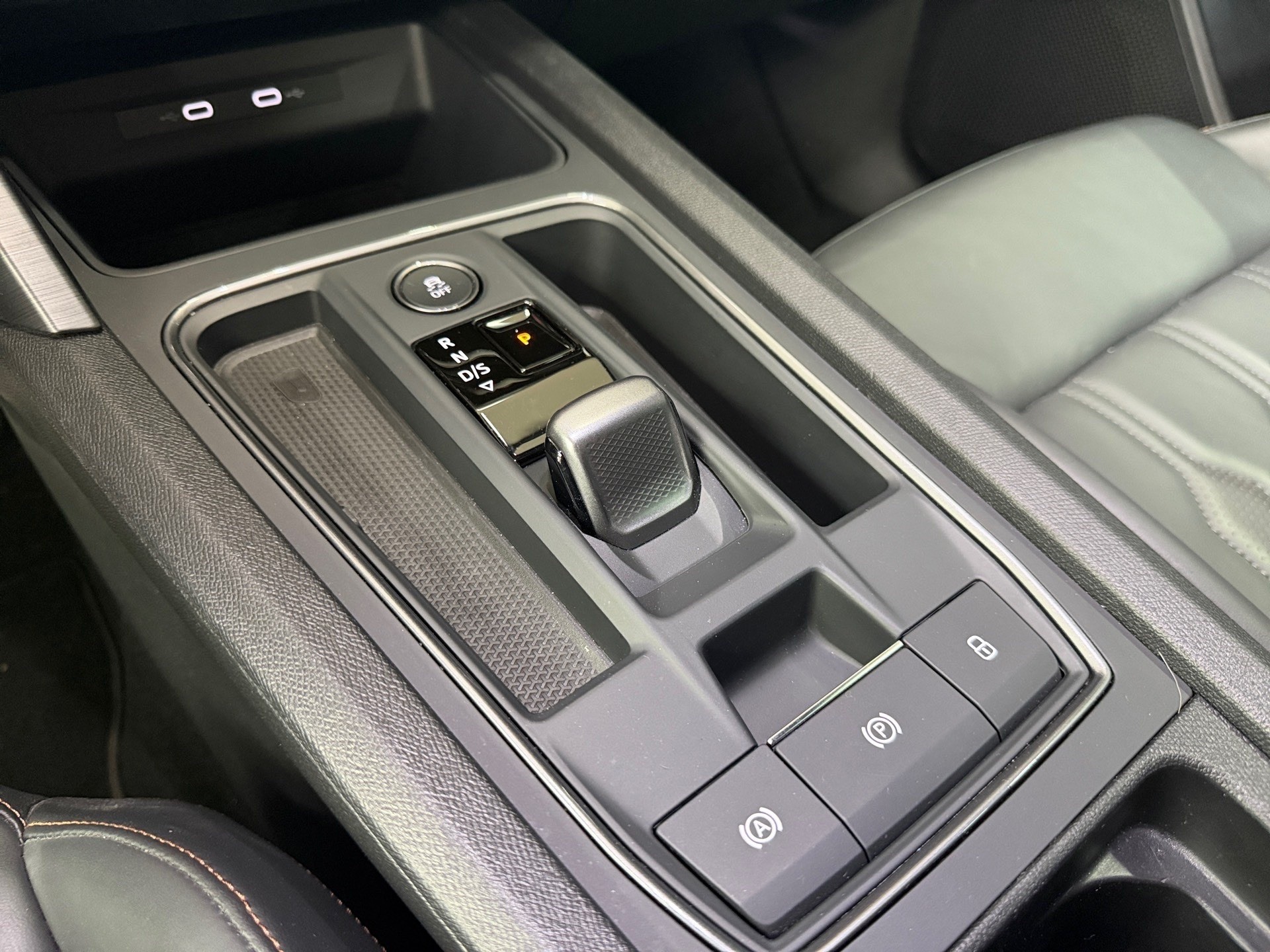 CUPRA Formentor 1.4 e-HYBRID pHEV VZ DSG-image-18