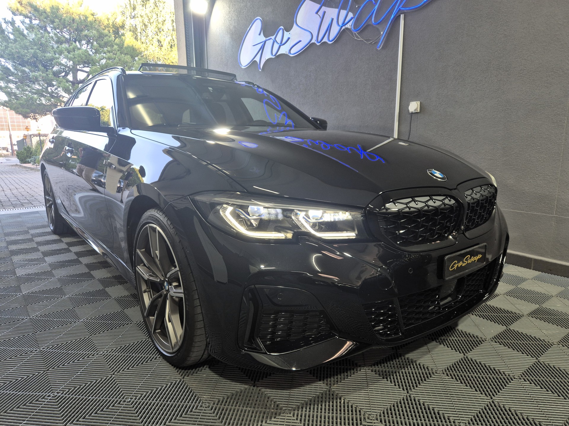 BMW M340i xDrive 48V Touring Steptronic-image-5