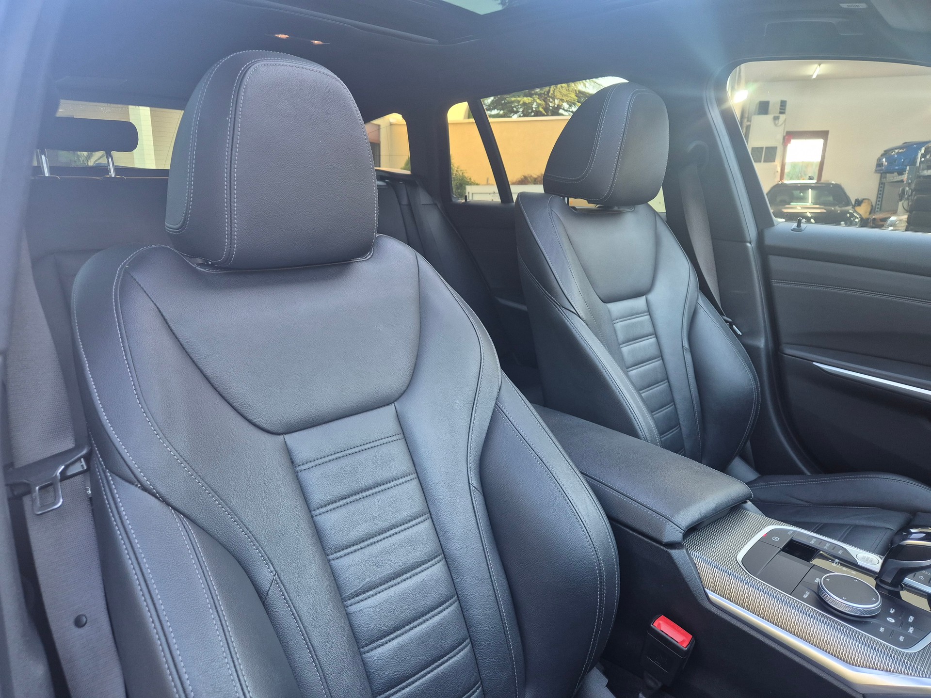 BMW M340i xDrive 48V Touring Steptronic-image-14