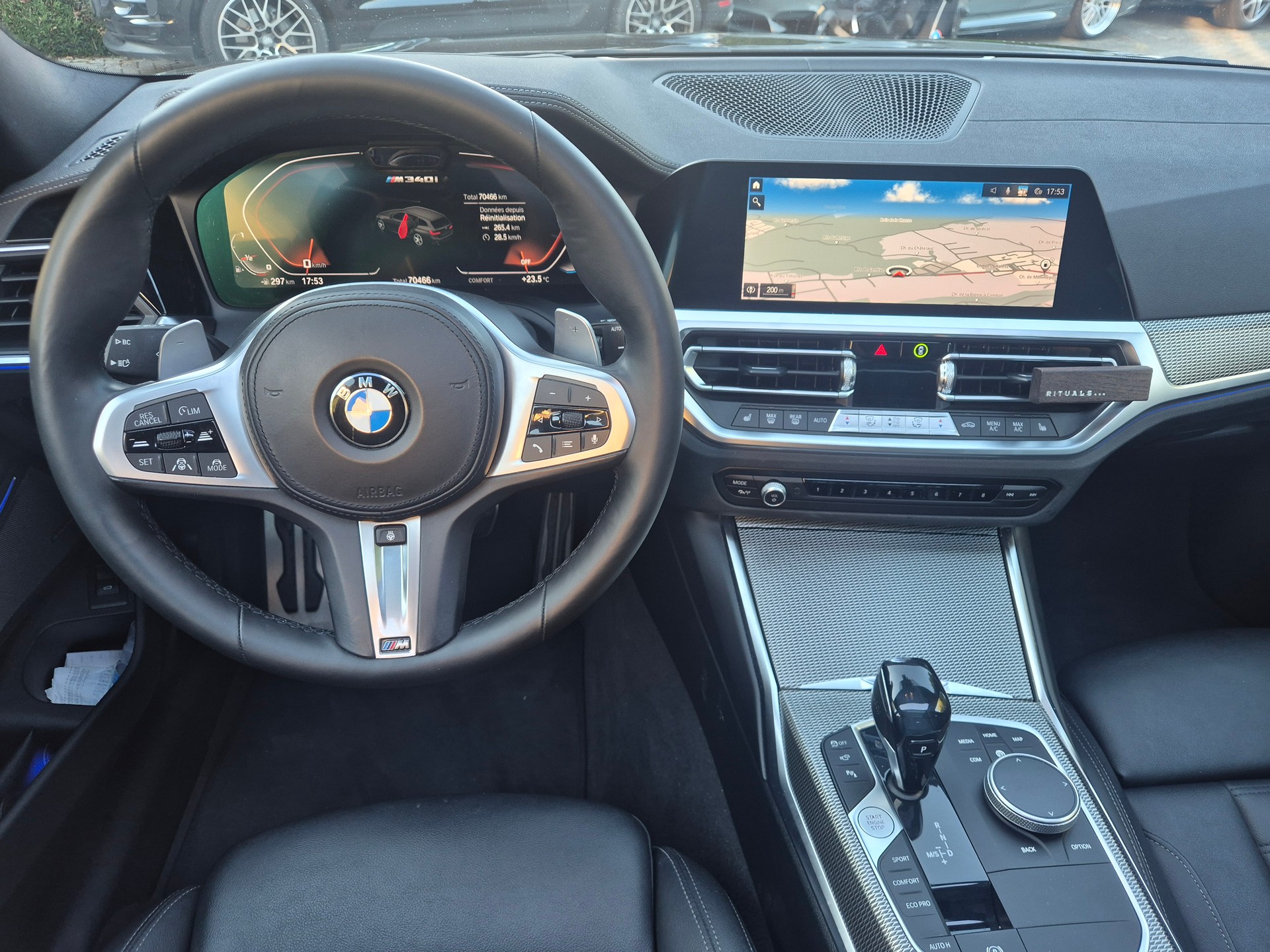 BMW M340i xDrive 48V Touring Steptronic-image-17