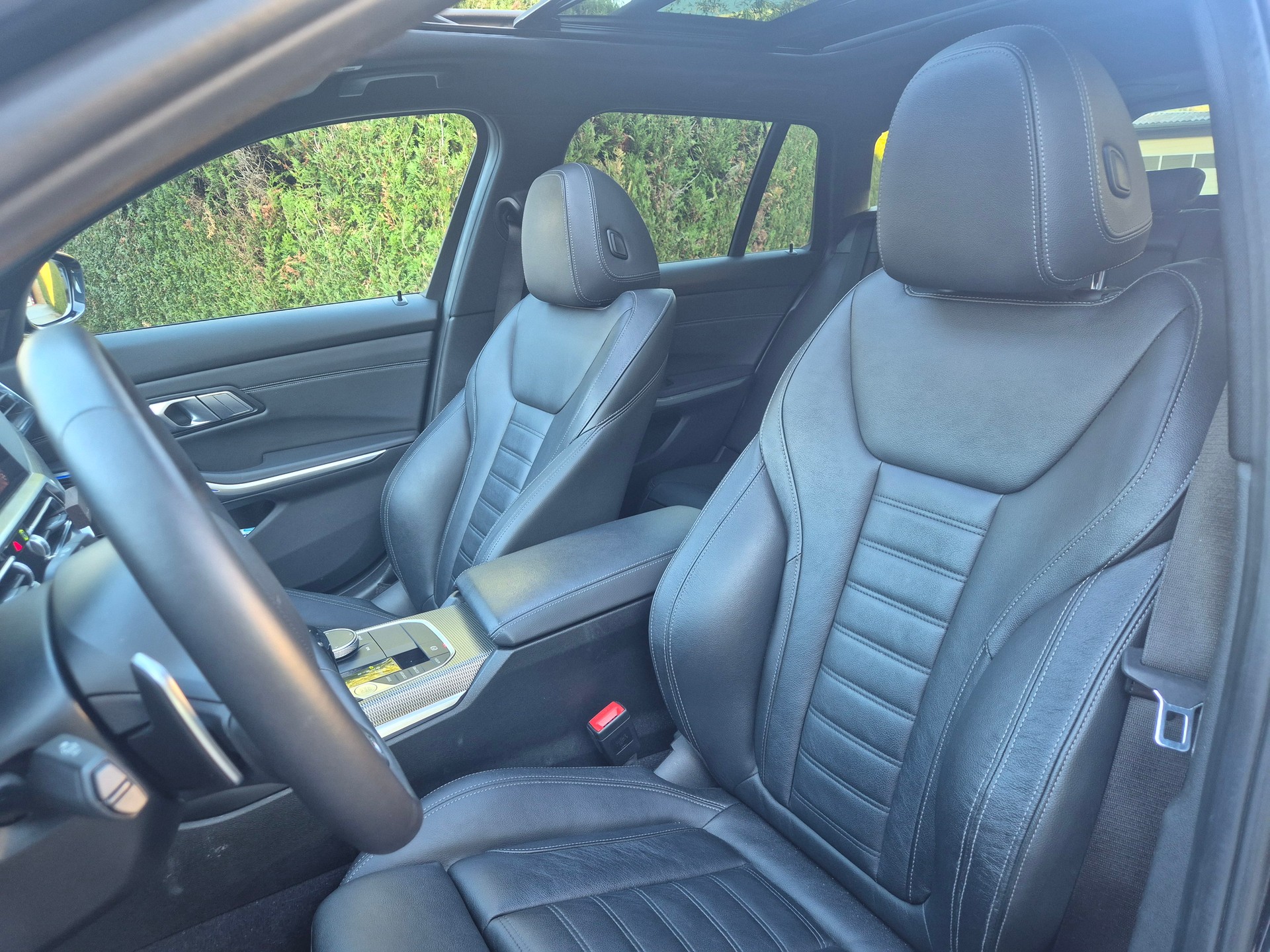 BMW M340i xDrive 48V Touring Steptronic-image-10