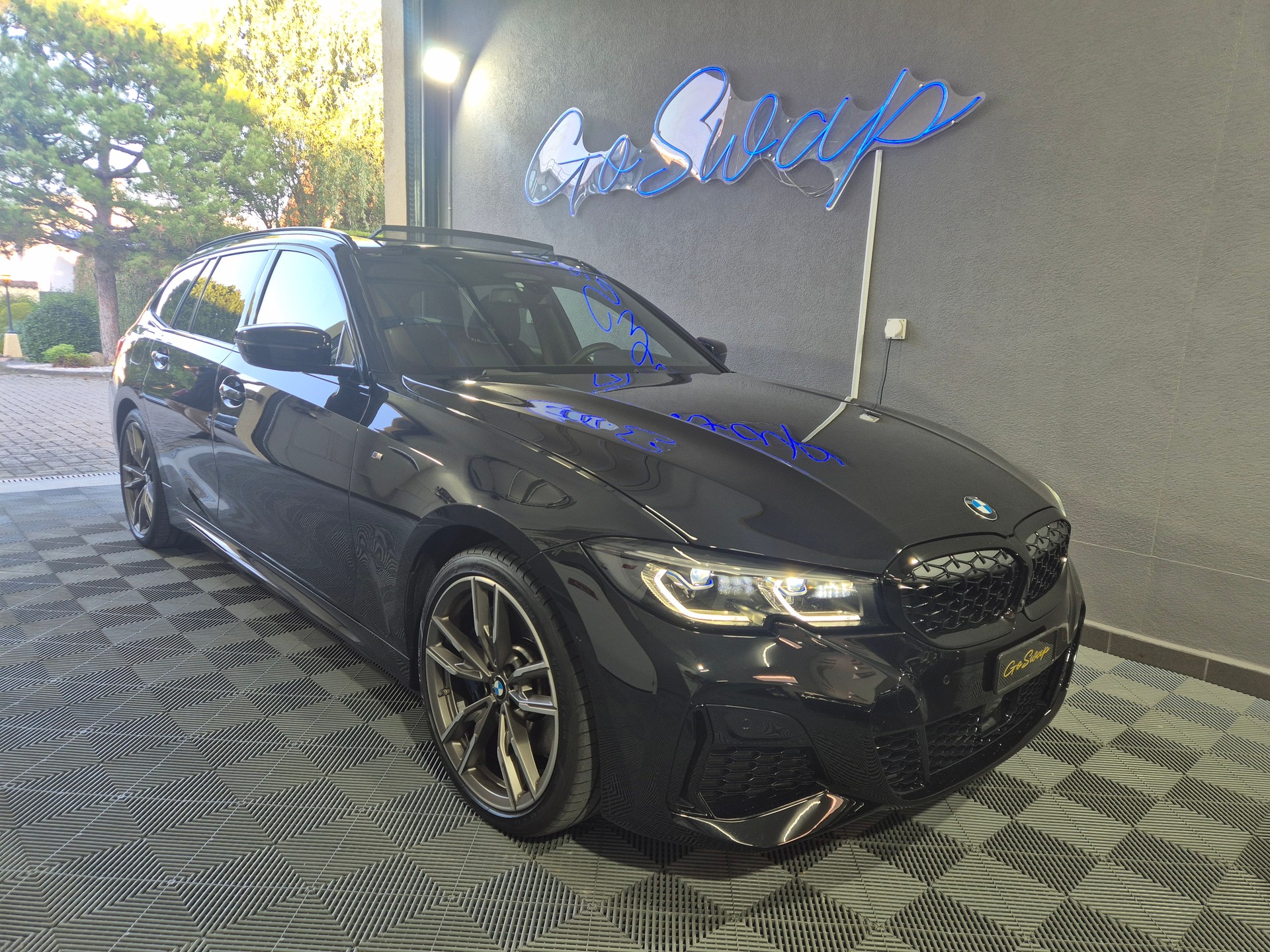 BMW M340i xDrive 48V Touring Steptronic-image-6