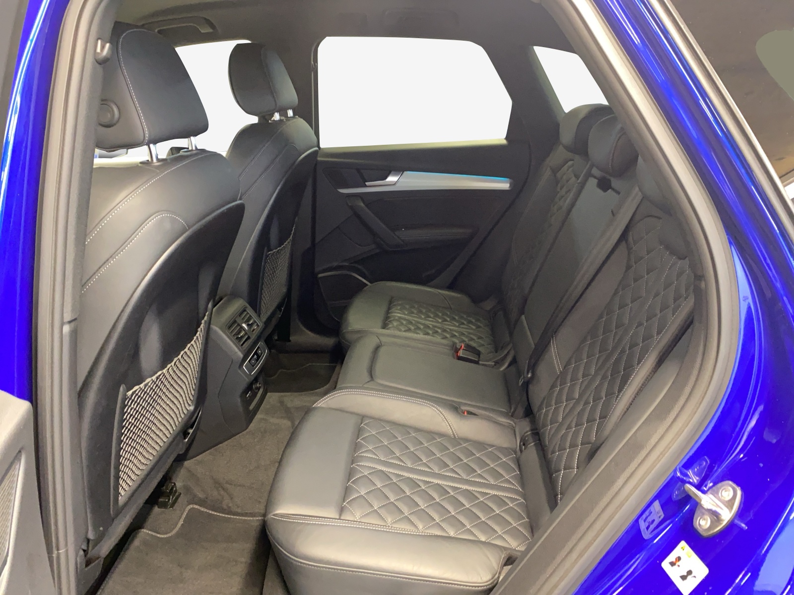 AUDI Q5 50 TFSI e PHEV S line quattro S-tronic-image-11