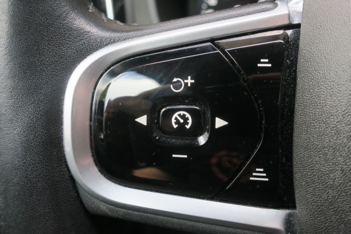 VOLVO XC60 D5 AWD Inscription Geartronic-image-13