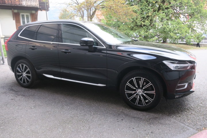 VOLVO XC60 D5 AWD Inscription Geartronic-image-2