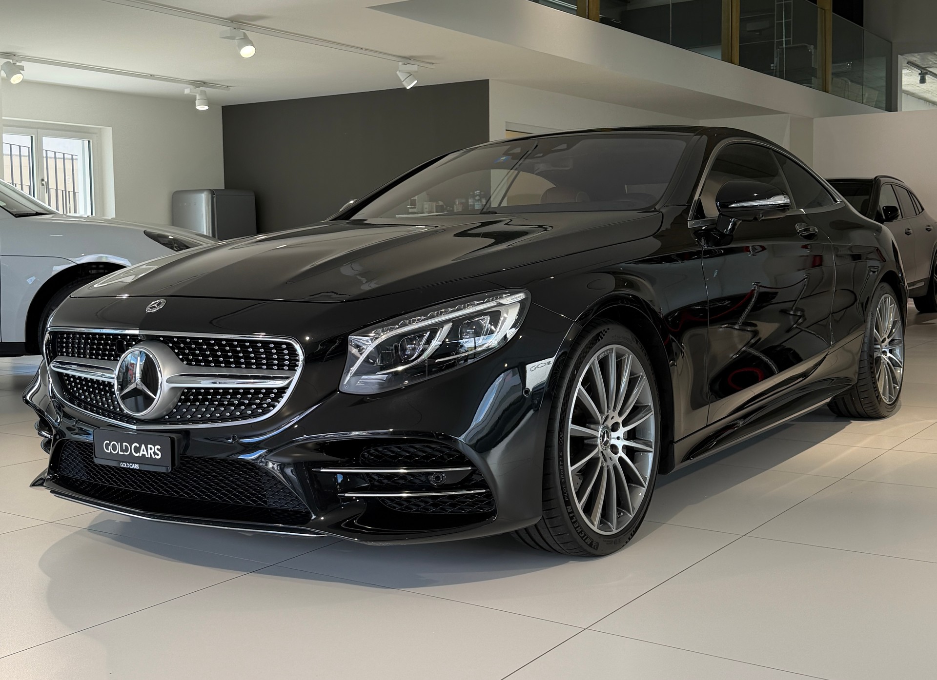 MERCEDES-BENZ S 560 Coupé 4Matic 9G-Tronic-image-3