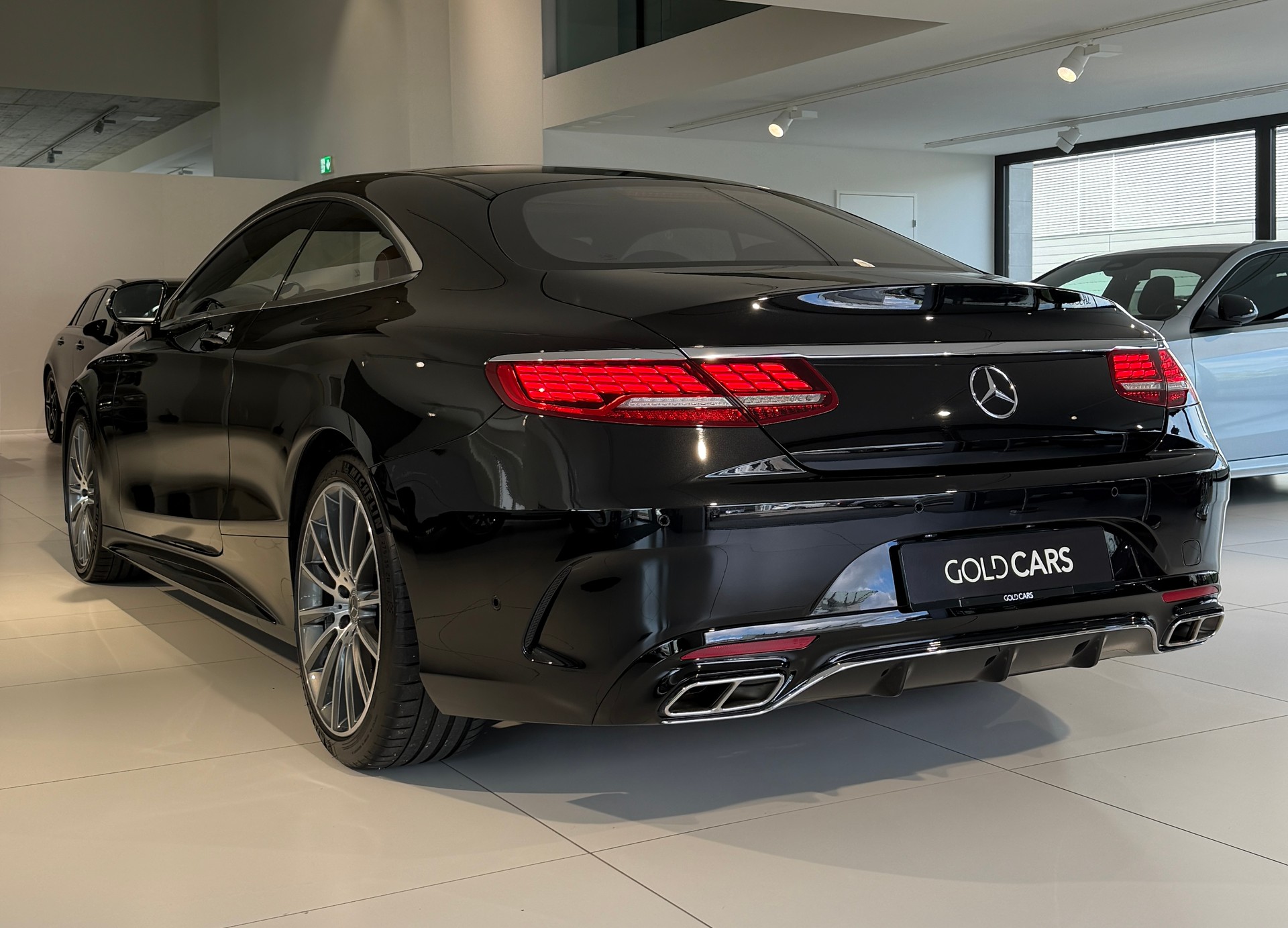 MERCEDES-BENZ S 560 Coupé 4Matic 9G-Tronic-image-5