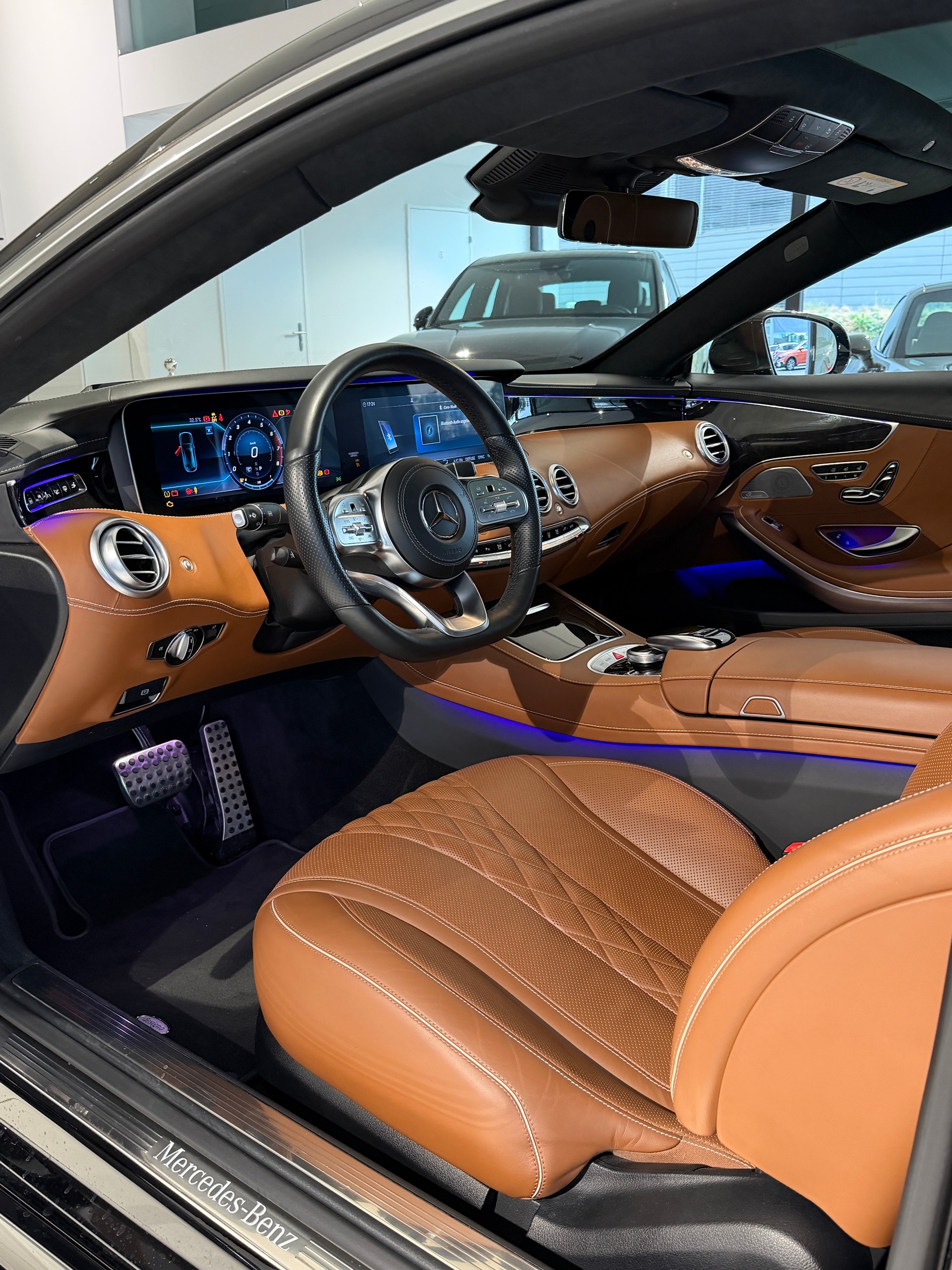 MERCEDES-BENZ S 560 Coupé 4Matic 9G-Tronic-image-8