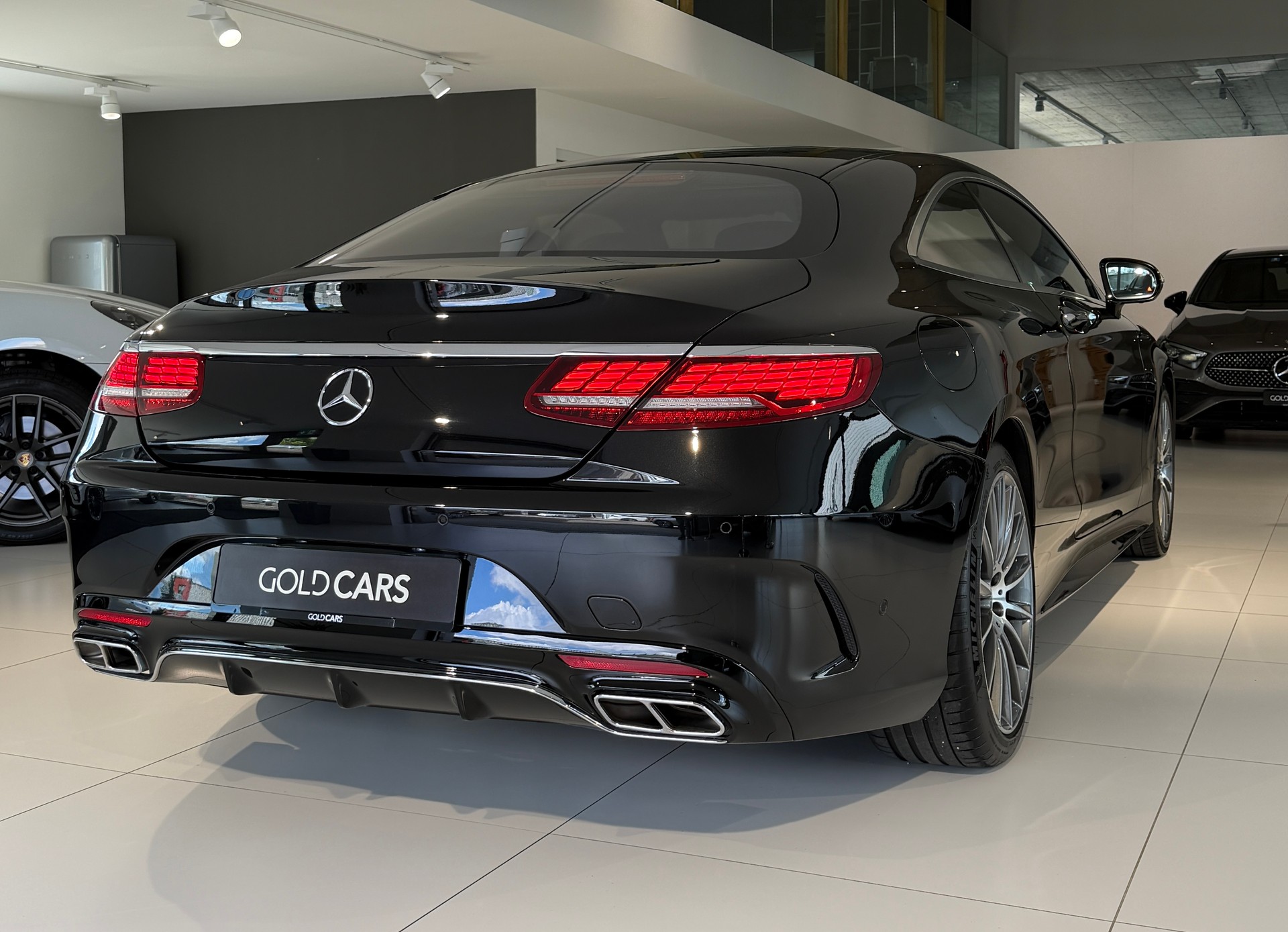 MERCEDES-BENZ S 560 Coupé 4Matic 9G-Tronic-image-6