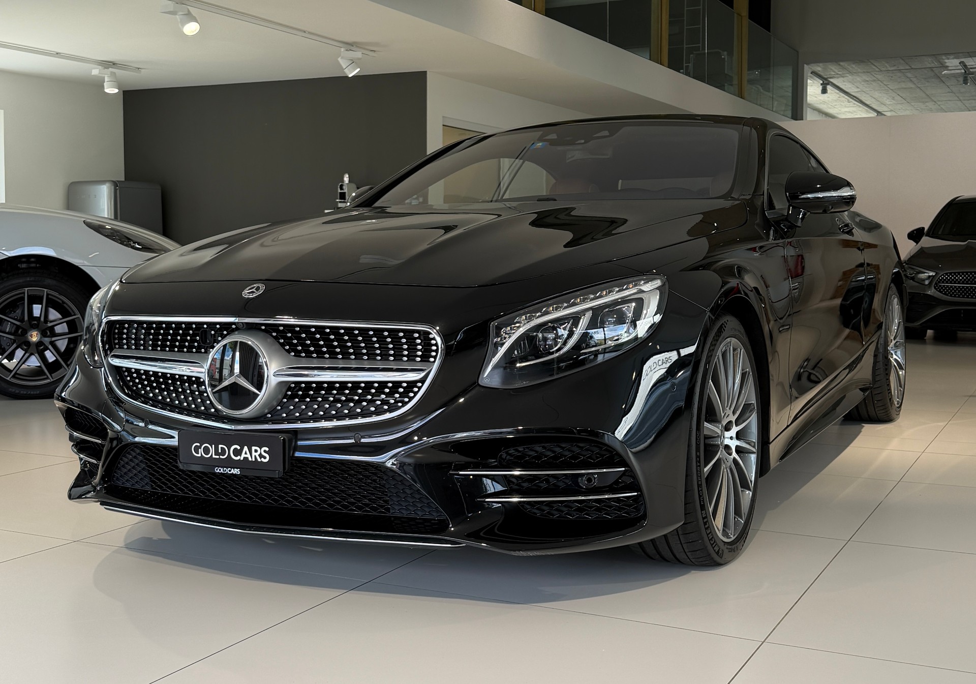 MERCEDES-BENZ S 560 Coupé 4Matic 9G-Tronic-image-2