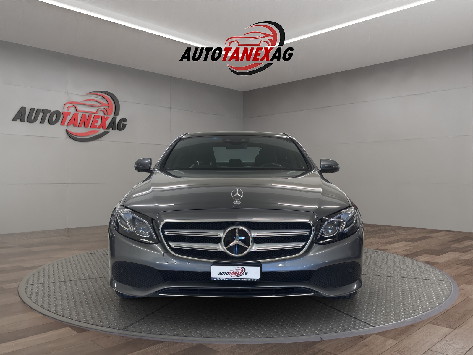 MERCEDES-BENZ E 200 4Matic 9G-Tronic-image-3