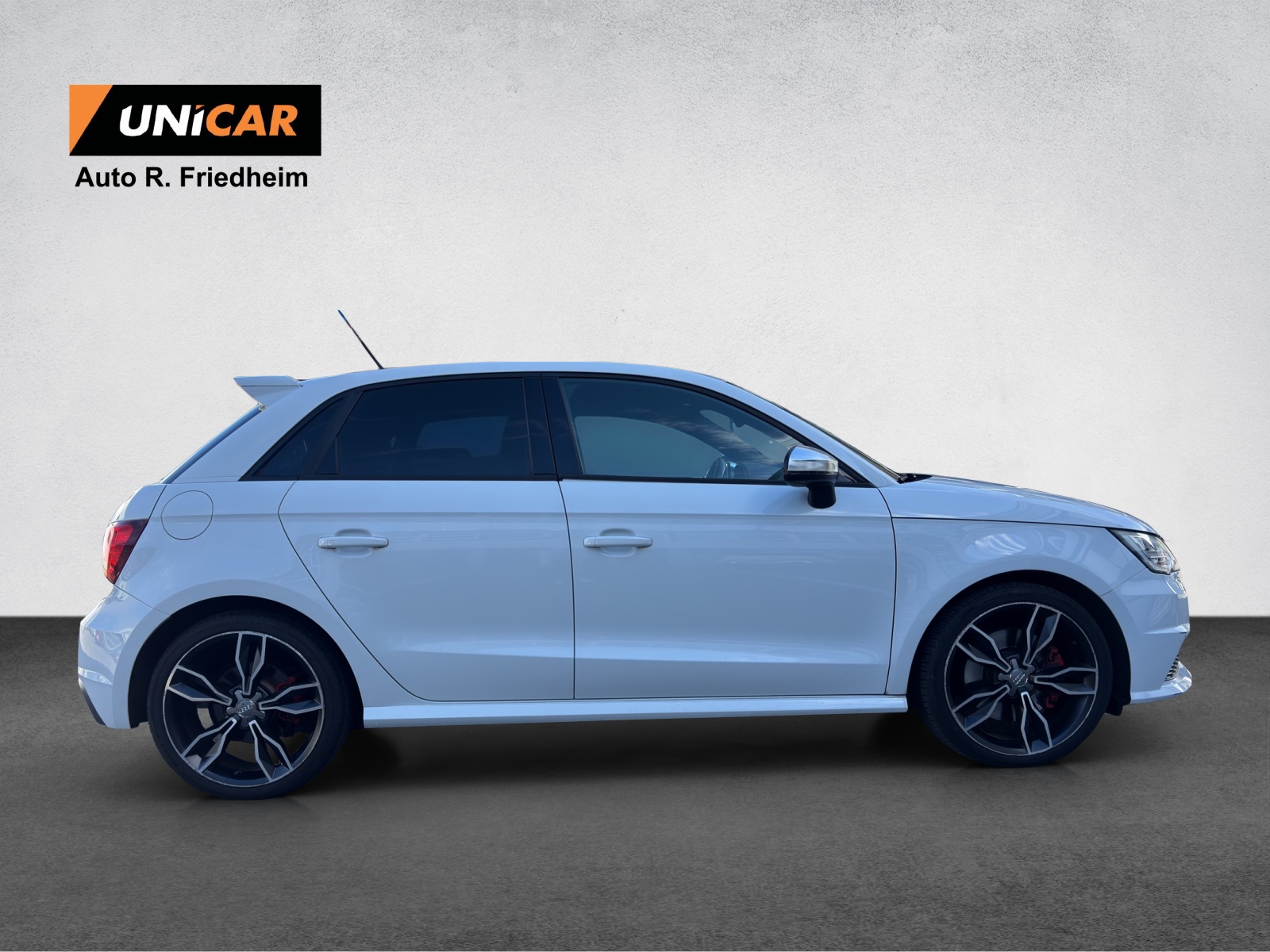 AUDI S1 Sportback 2.0 TFSI quattro-image-7