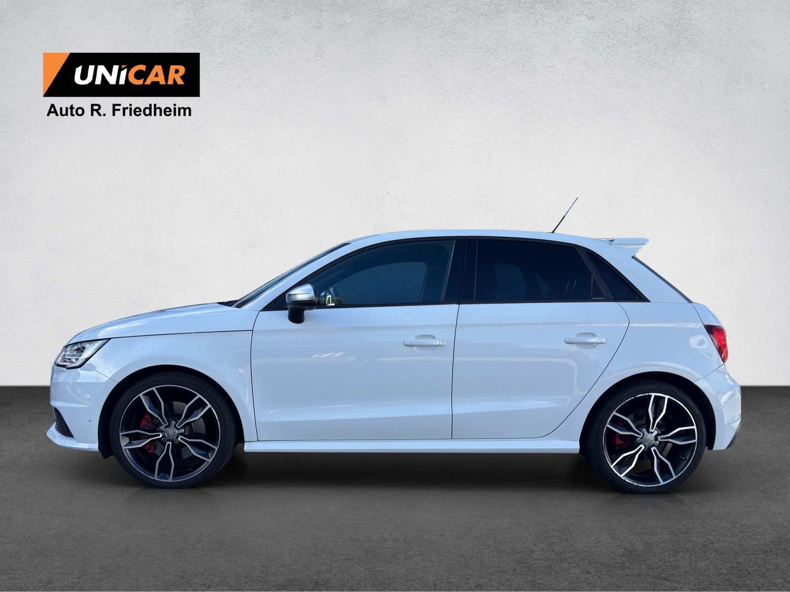 AUDI S1 Sportback 2.0 TFSI quattro-showroom-element-3