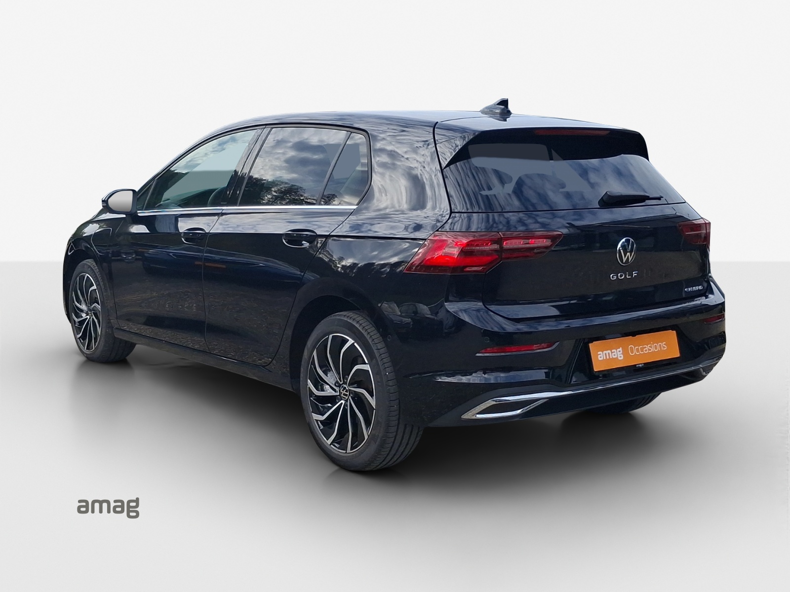 VW Golf 1.4 TSI PHEV Selection-showroom-element-2