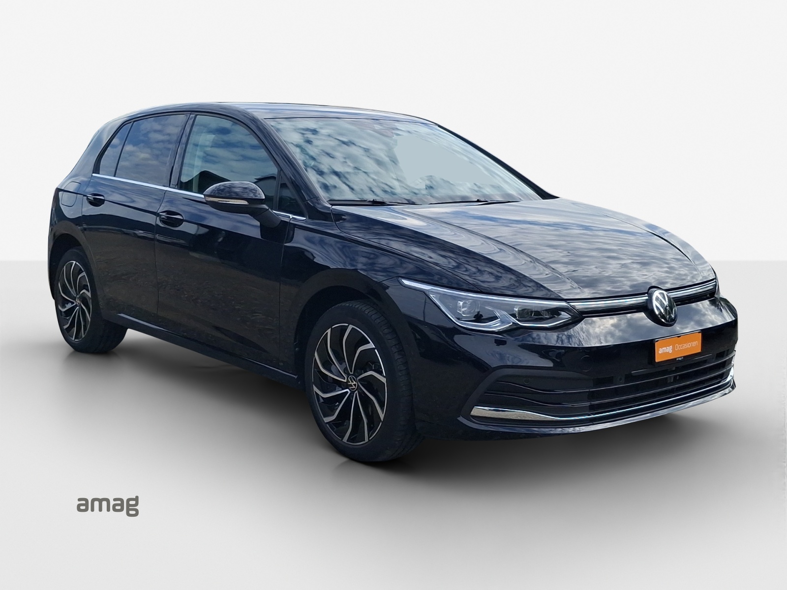 VW Golf 1.4 TSI PHEV Selection-image-5