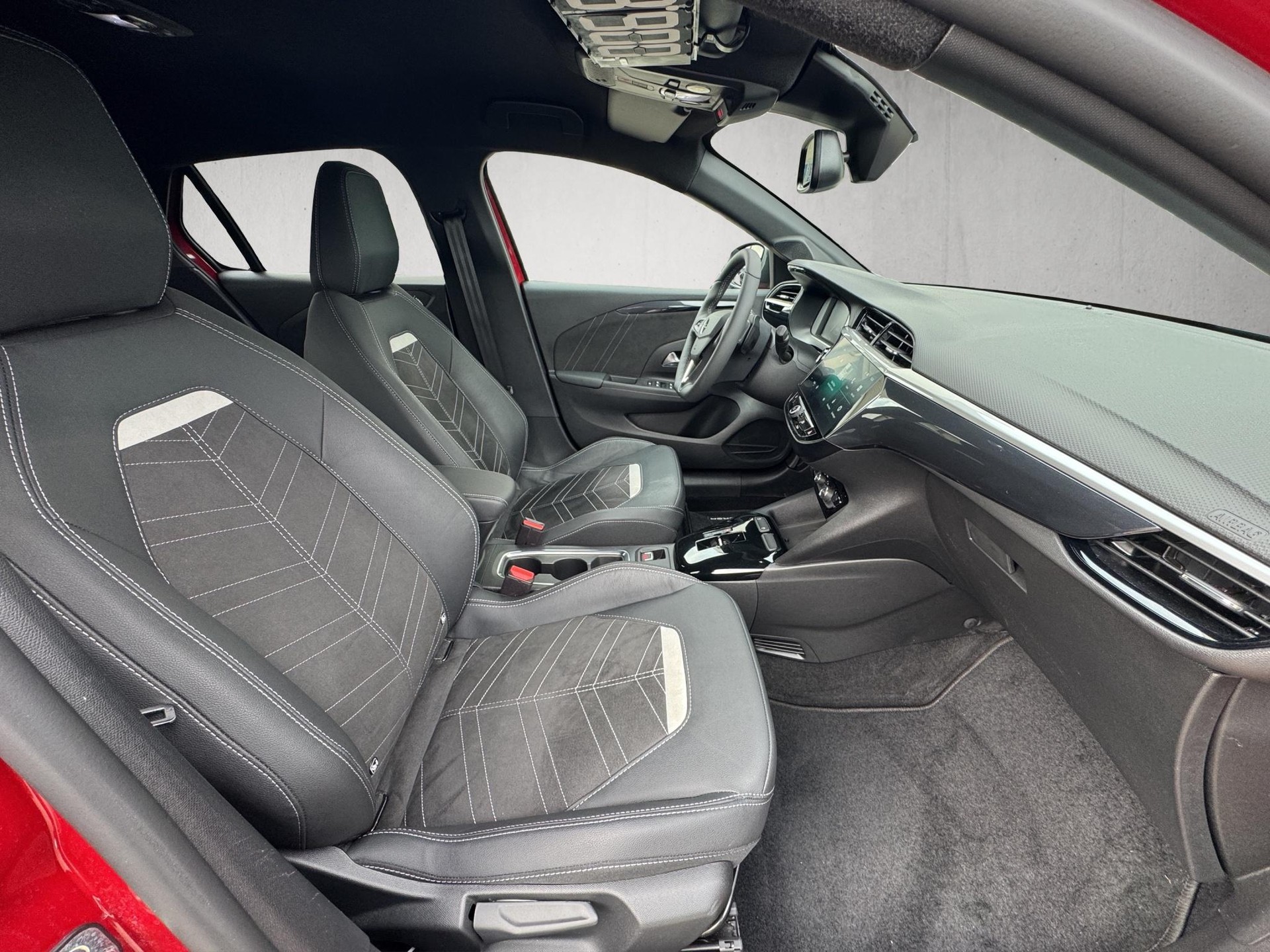 OPEL Corsa 1.2 T 145 Hybrid Ultimate-image-8